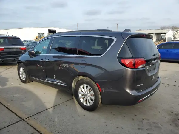 2C4RC1BG5HR516838 2017 CHRYSLER PACIFICA - Image 2