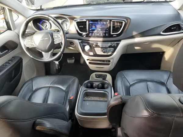 2C4RC1BG5HR516838 2017 CHRYSLER PACIFICA - Image 8