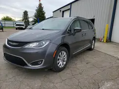 2C4RC1BG5HR517424 2017 CHRYSLER PACIFICA