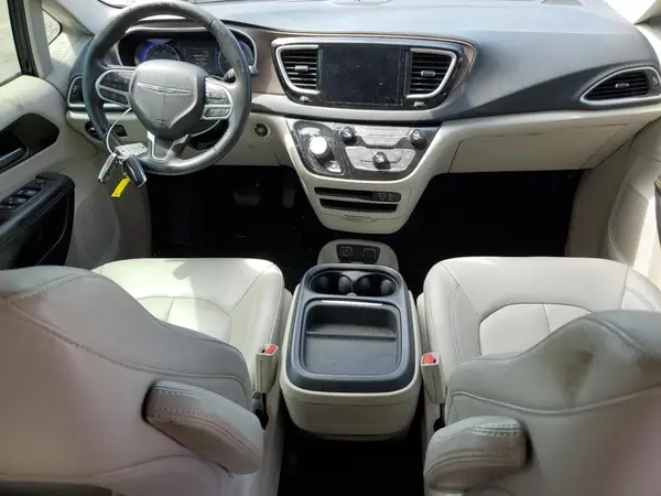2C4RC1BG5HR519075 2017 CHRYSLER PACIFICA - Image 8