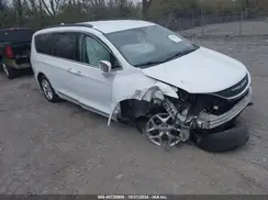 2C4RC1BG5HR523241 2017 CHRYSLER PACIFICA