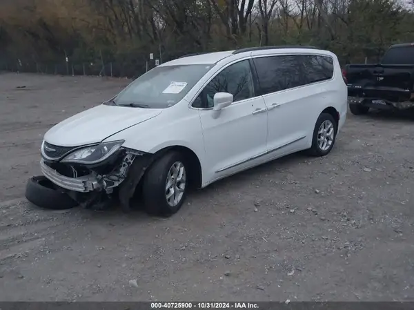 2C4RC1BG5HR523241 2017 CHRYSLER PACIFICA - Image 2