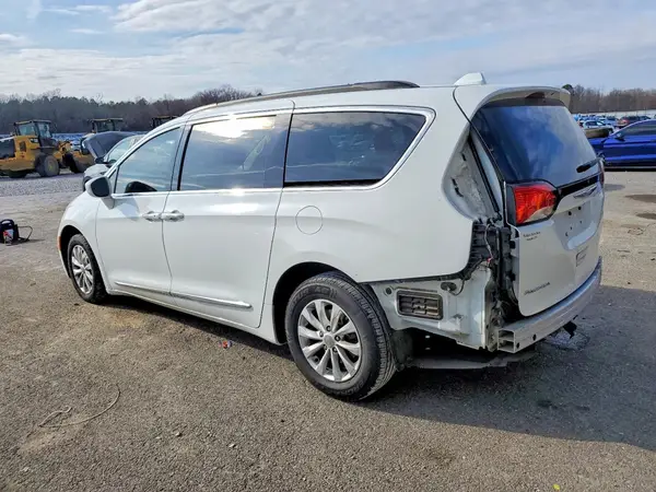 2C4RC1BG5HR524244 2017 CHRYSLER PACIFICA - Image 2