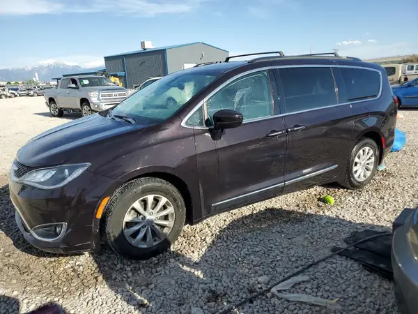 2C4RC1BG5HR525281 2017 CHRYSLER PACIFICA - Image 1