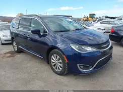 2C4RC1BG5HR527192 2017 CHRYSLER PACIFICA