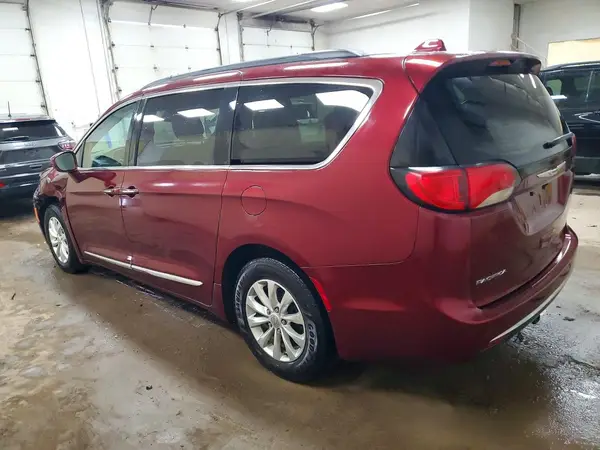 2C4RC1BG5HR527578 2017 CHRYSLER PACIFICA - Image 2
