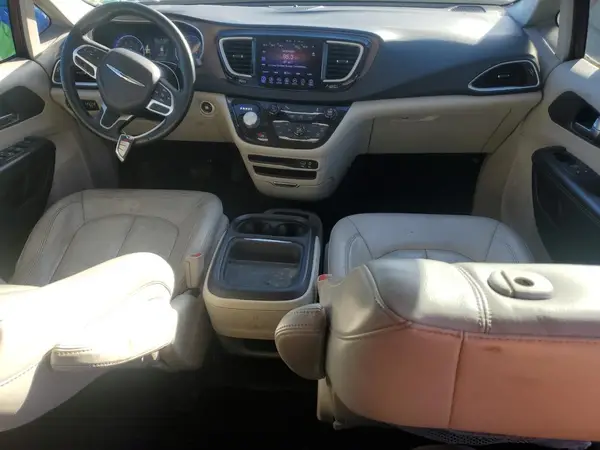 2C4RC1BG5HR528634 2017 CHRYSLER PACIFICA - Image 8