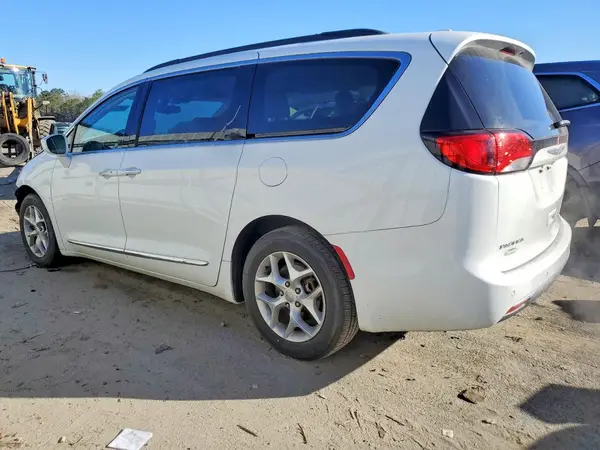 2C4RC1BG5HR533560 2017 CHRYSLER PACIFICA - Image 2