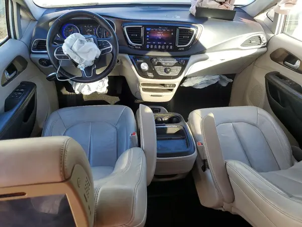 2C4RC1BG5HR533560 2017 CHRYSLER PACIFICA - Image 8