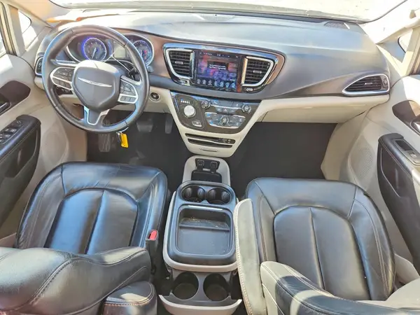 2C4RC1BG5HR534921 2017 CHRYSLER PACIFICA - Image 8