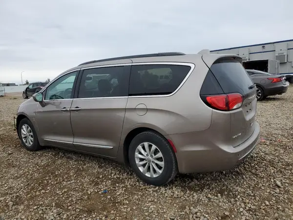 2C4RC1BG5HR535132 2017 CHRYSLER PACIFICA - Image 2