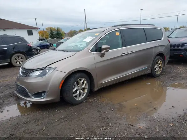 2C4RC1BG5HR535907 2017 CHRYSLER PACIFICA - Image 2