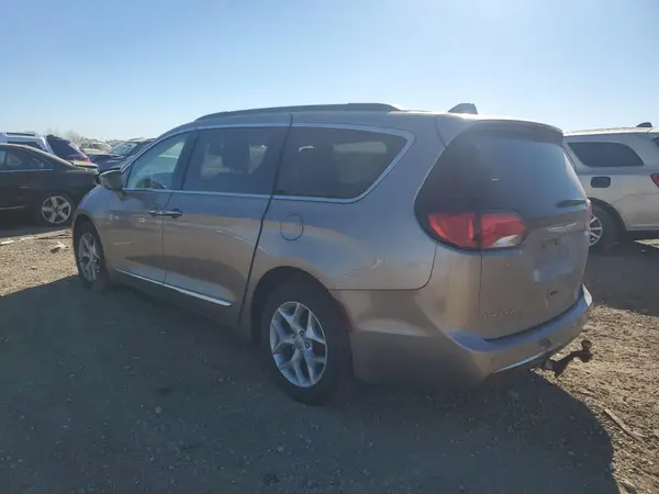 2C4RC1BG5HR536894 2017 CHRYSLER PACIFICA - Image 2