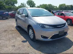 2C4RC1BG5HR543425 2017 CHRYSLER PACIFICA