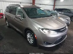 2C4RC1BG5HR565540 2017 CHRYSLER PACIFICA