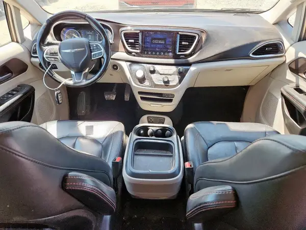 2C4RC1BG5HR569605 2017 CHRYSLER PACIFICA - Image 8