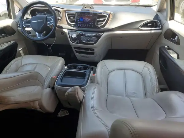 2C4RC1BG5HR571015 2017 CHRYSLER PACIFICA - Image 8