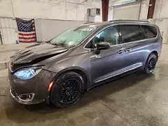 2C4RC1BG5HR571614 2017 CHRYSLER PACIFICA