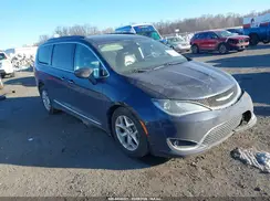 2C4RC1BG5HR571841 2017 CHRYSLER PACIFICA