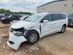2C4RC1BG5HR576960 2017 CHRYSLER PACIFICA