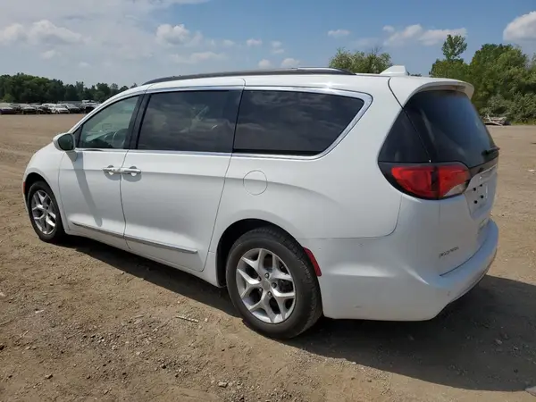 2C4RC1BG5HR584301 2017 CHRYSLER PACIFICA - Image 2
