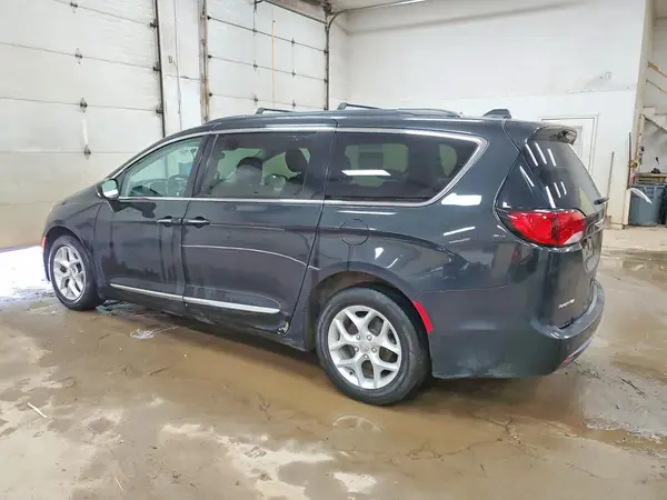 2C4RC1BG5HR587988 2017 CHRYSLER PACIFICA - Image 2