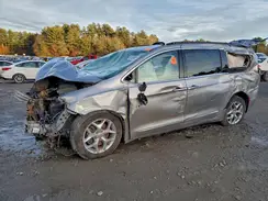 2C4RC1BG5HR588011 2017 CHRYSLER PACIFICA