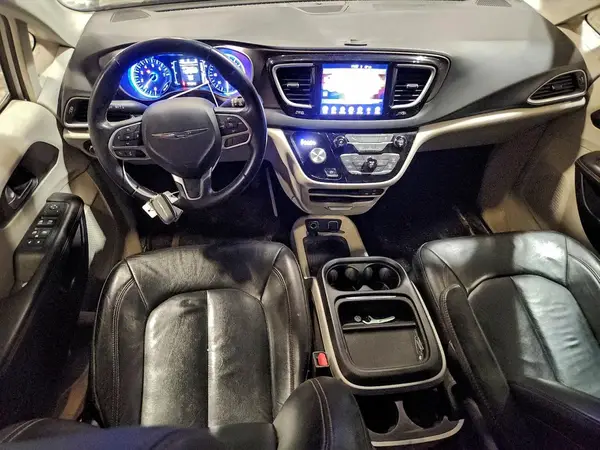 2C4RC1BG5HR592625 2017 CHRYSLER PACIFICA - Image 8