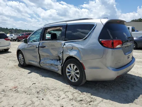 2C4RC1BG5HR598991 2017 CHRYSLER PACIFICA - Image 2