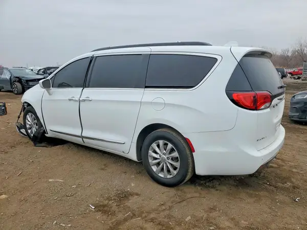 2C4RC1BG5HR603204 2017 CHRYSLER PACIFICA - Image 2