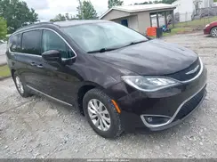 2C4RC1BG5HR603400 2017 CHRYSLER PACIFICA