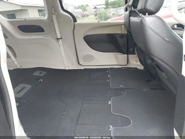 2C4RC1BG5HR603400 2017 CHRYSLER PACIFICA - Image 8