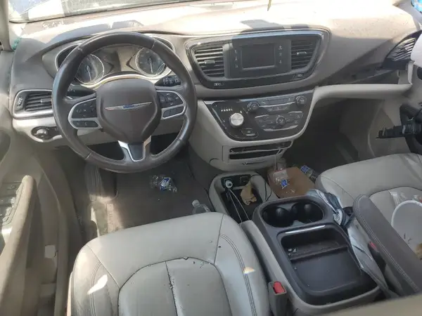 2C4RC1BG5HR613523 2017 CHRYSLER PACIFICA - Image 8