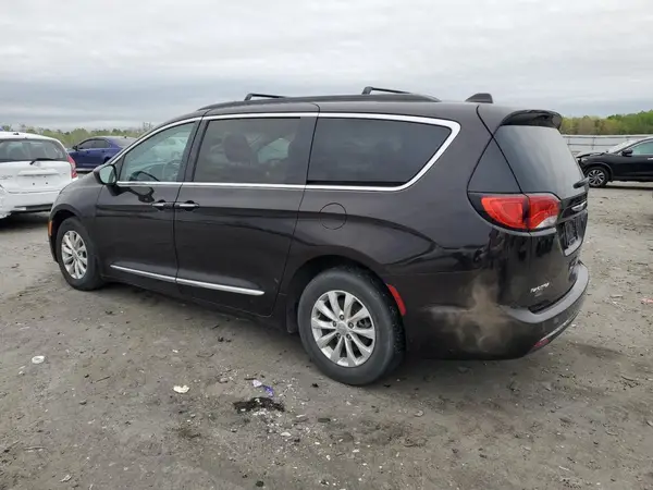 2C4RC1BG5HR613683 2017 CHRYSLER PACIFICA - Image 2
