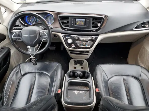 2C4RC1BG5HR613683 2017 CHRYSLER PACIFICA - Image 8
