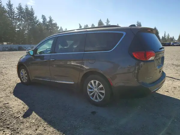 2C4RC1BG5HR621816 2017 CHRYSLER PACIFICA - Image 2