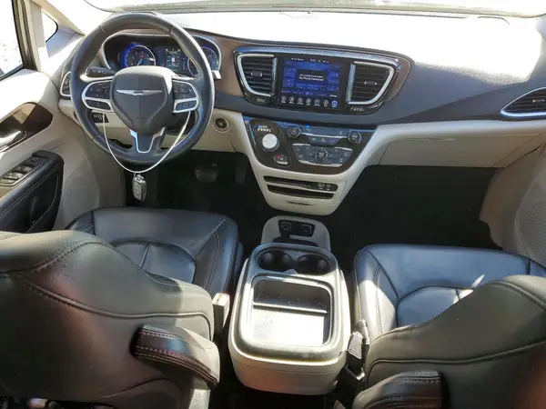 2C4RC1BG5HR621816 2017 CHRYSLER PACIFICA - Image 8