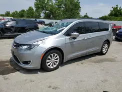 2C4RC1BG5HR642584 2017 CHRYSLER PACIFICA