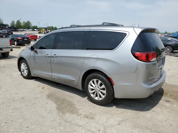 2C4RC1BG5HR642584 2017 CHRYSLER PACIFICA - Image 2