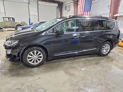 2C4RC1BG5HR642780 2017 CHRYSLER PACIFICA