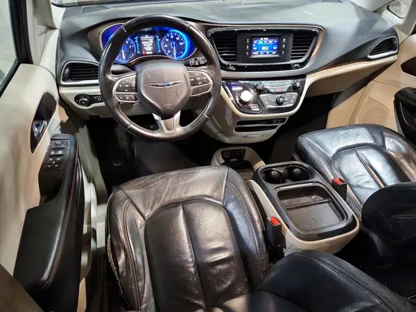 2C4RC1BG5HR642780 2017 CHRYSLER PACIFICA - Image 8