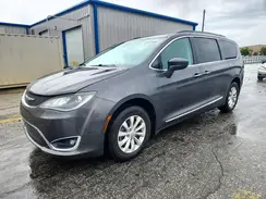 2C4RC1BG5HR667436 2017 CHRYSLER PACIFICA
