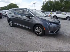 2C4RC1BG5HR667663 2017 CHRYSLER PACIFICA