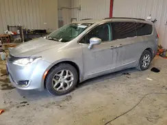 2C4RC1BG5HR668148 2017 CHRYSLER PACIFICA