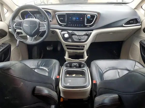 2C4RC1BG5HR683135 2017 CHRYSLER PACIFICA - Image 8