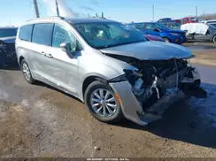 2C4RC1BG5HR684236 2017 CHRYSLER PACIFICA