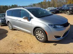 2C4RC1BG5HR691767 2017 CHRYSLER PACIFICA