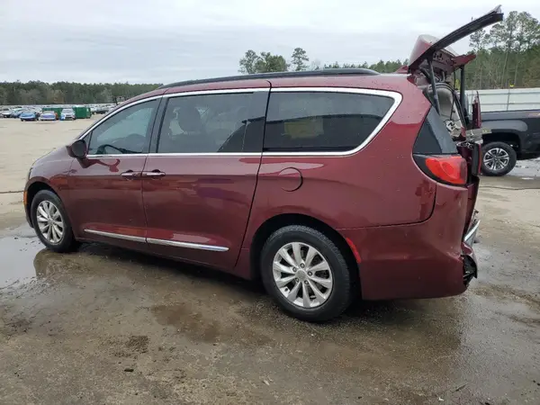 2C4RC1BG5HR695253 2017 CHRYSLER PACIFICA - Image 2