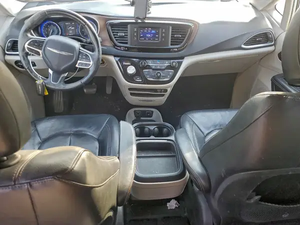2C4RC1BG5HR702346 2017 CHRYSLER PACIFICA - Image 8