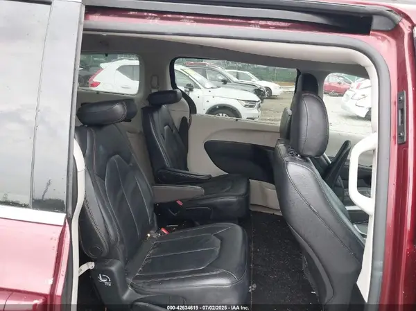 2C4RC1BG5HR703688 2017 CHRYSLER PACIFICA - Image 8